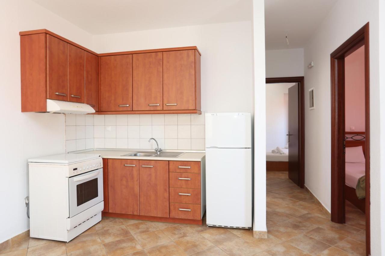 Palia Platia Apartments 佩科霍里 外观 照片