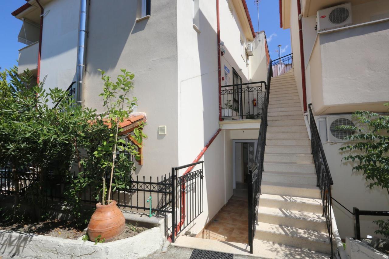 Palia Platia Apartments 佩科霍里 外观 照片